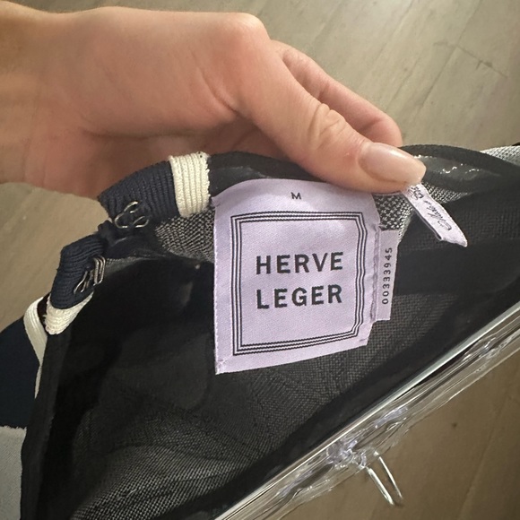 Short barely worn homecoming, prom, or formal dress! HERVE LEGER - Picture 2 of 3